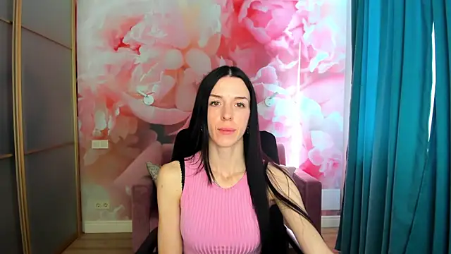 NoirDiva online show from April 14, 5:57 am