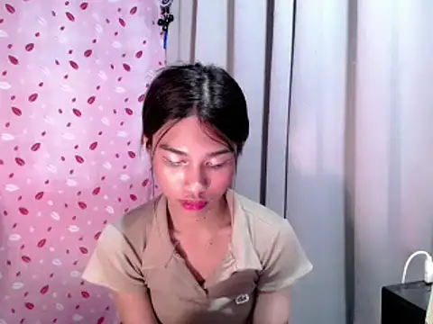 katrina bigcock69 online show from March 6, 8:38 pm