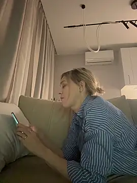 CarmenBlues  online show from February 22, 9:13 pm