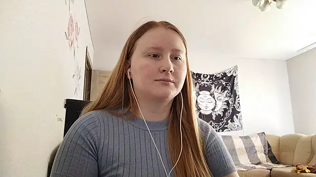 AnikaLipps online show from April 17, 2:53 pm