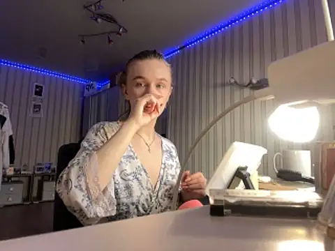 melissashineee online show from February 28, 6:58 am