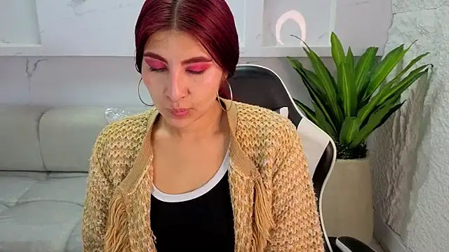 emily  tp online show from February 20, 12:38 pm