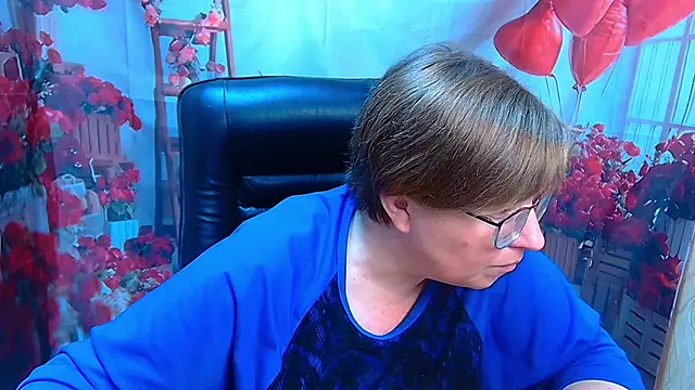 Snapshot of RadaChudna chatting on May 14, 6:20 am RadaChudna online show from May 14, 6:20 am