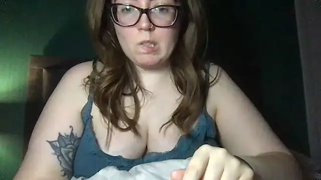 CurvyBx online show from February 24, 9:24 pm