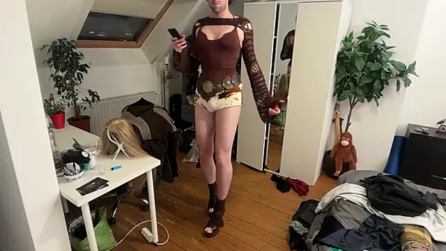 NinaFox69 online show from June 11, 9:13 pm