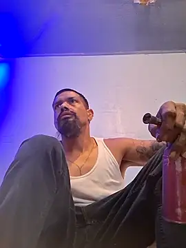 Snapshot of cocky210 chatting on February 18, 6:59 pm cocky210 online show from February 18, 6:59 pm