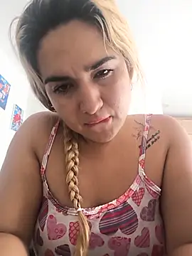 violet-grey online show from April 16, 1:45 pm