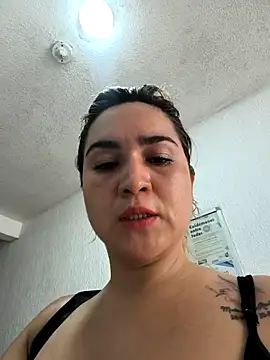 violet-grey online show from April 24, 1:13 pm