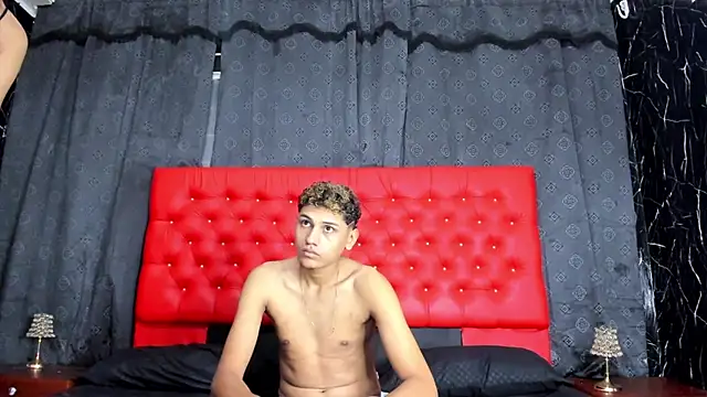 Henry and Lucy online show from March 8, 7:17 pm