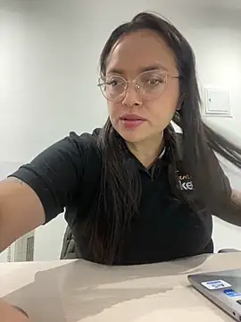 Snapshot of lilu_69 chatting on June 1, 3:03 pm lilu 69 online show from June 1, 3:03 pm