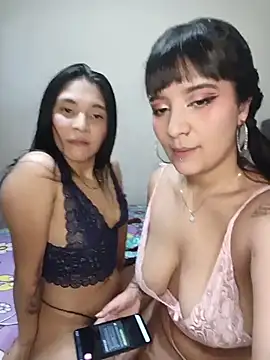 Snapshot of Mariana_Connie chatting on July 4, 6:03 pm Mariana Connie online show from July 4, 6:03 pm