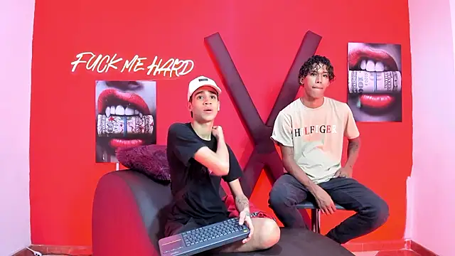 GREEN BOYS online show from February 15, 7:27 am