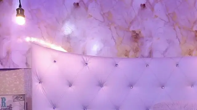 ABBYANDYILIRA online show from April 8, 10:21 pm