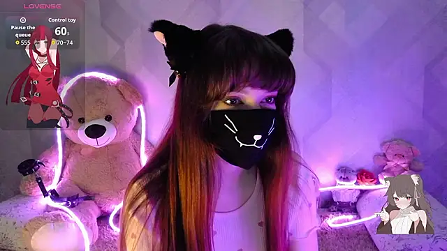 llonaMask online show from March 5, 5:03 am