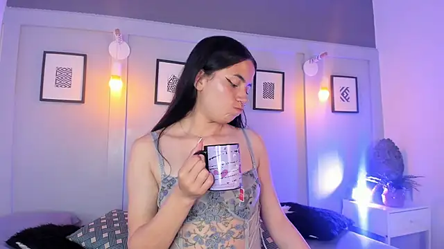 Ivyy sweet  online show from June 8, 8:20 pm