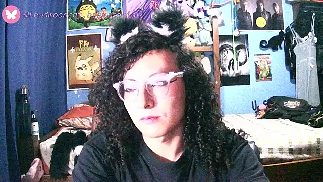 lewd mooncat online show from May 7, 11:21 pm