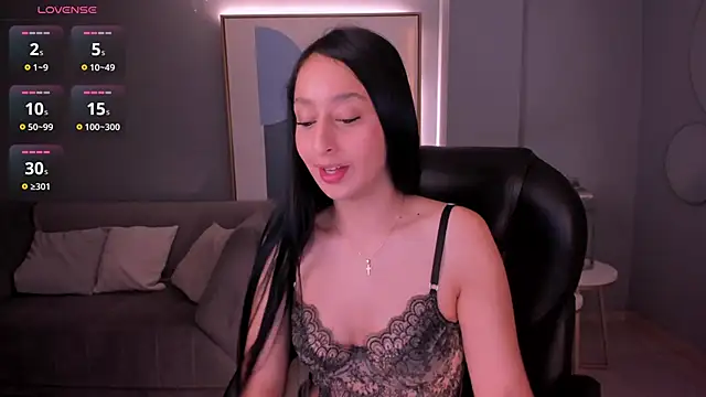 AmaraDivine online show from April 12, 11:32 pm