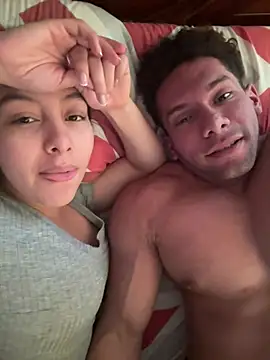 Snapshot of Valentinacouple chatting on March 7, 7:33 pm Valentinacouple online show from March 7, 7:33 pm