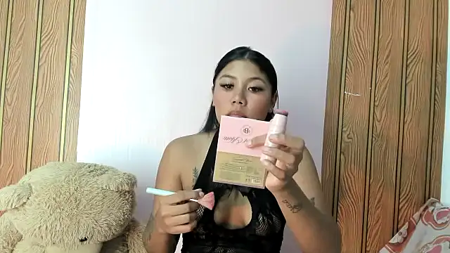 Snapshot of valenttina_narvaez chatting on May 11, 1:50 pm valenttina narvaez online show from May 11, 1:50 pm