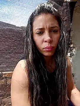 kiki milu online show from April 21, 4:45 pm