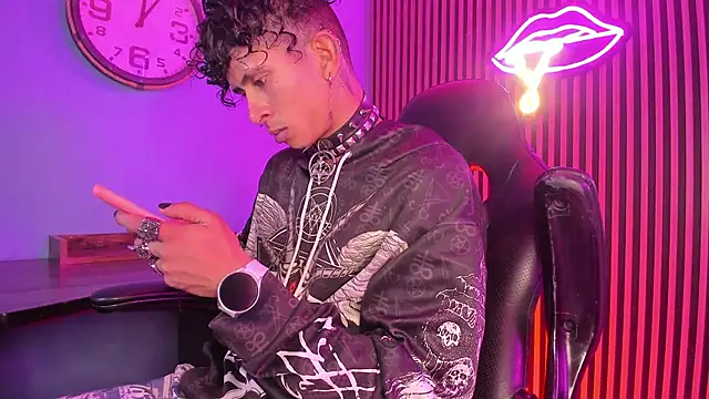 Maximoking26 online show from March 2, 3:52 am