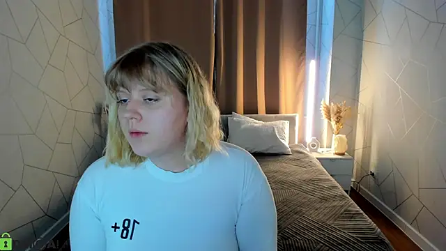 luna c0ra online show from March 15, 1:22 am