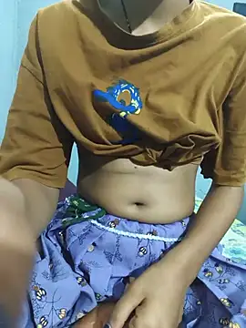 Snapshot of liliy_00 chatting on July 17, 4:08 am liliy 00 online show from July 17, 4:08 am