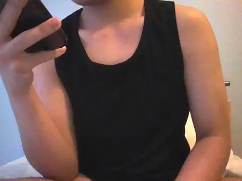 Snapshot of phongki chatting on March 14, 12:43 pm phongki online show from March 14, 12:43 pm