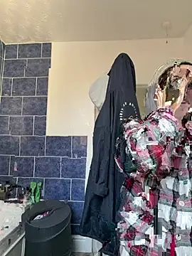 Darkfantisyx online show from April 21, 12:00 pm