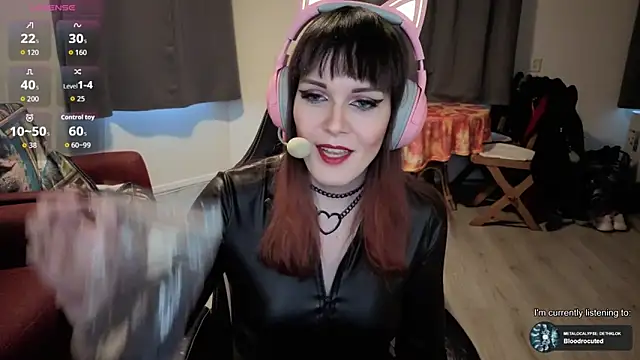 Samanteased online show from April 15, 5:09 pm