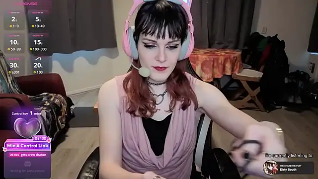 Samanteased online show from April 18, 5:17 pm