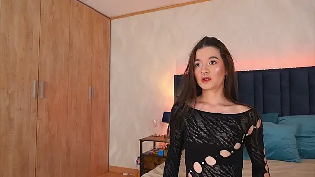 LucyDeLuca online show from March 29, 7:58 pm