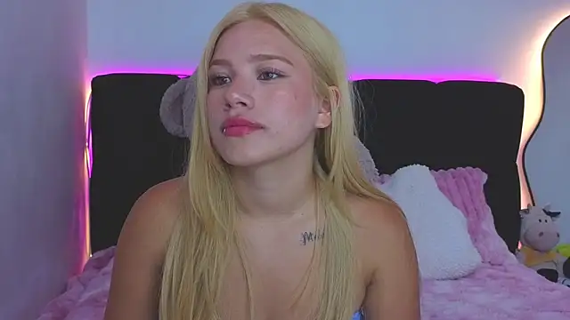 DollfaceInk online show from April 15, 5:09 pm