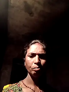 Hot re83 online show from February 21, 7:15 pm