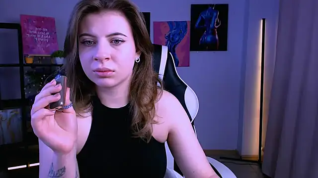 AdeleSkartel online show from February 26, 3:49 am