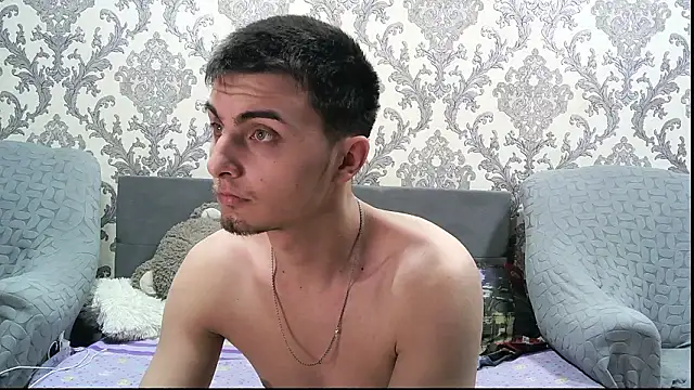 Snapshot of AmandaCouple chatting on March 16, 1:11 am AmandaCouple online show from March 16, 1:11 am