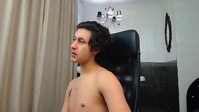 GriffinDane online show from March 4, 5:24 am