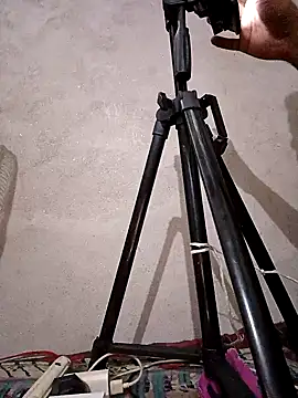 mimpake online show from April 21, 4:45 pm