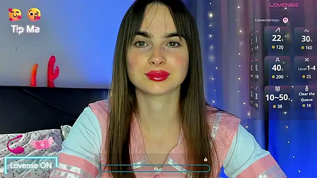 megann fox2 online show from July 12, 4:53 pm