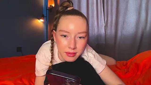 Snapshot of Anna_Kare chatting on February 25, 6:34 am Anna Kare online show from February 25, 6:34 am