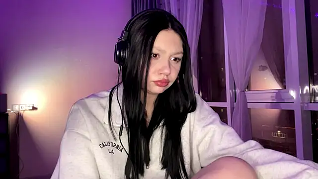 RaquelsHusband online show from February 17, 2:46 pm