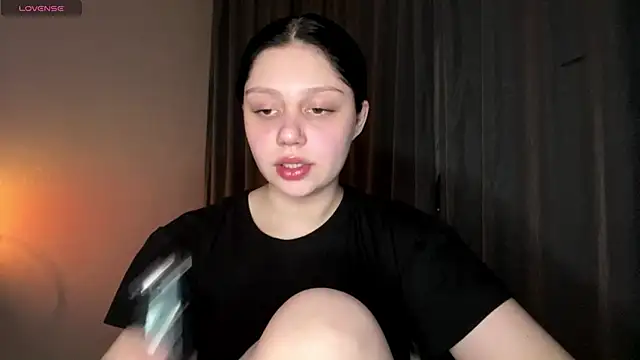 RaquelsHusband online show from March 3, 2:23 pm