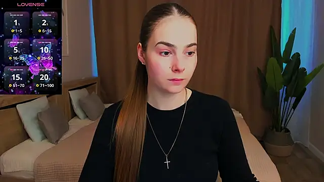 Maddy Wood  online show from March 2, 8:21 am