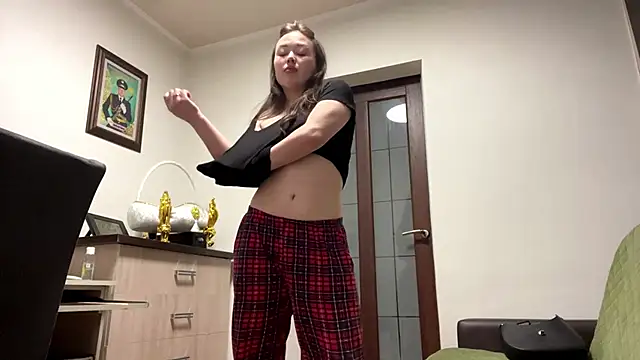 AudieGravely online show from April 22, 5:47 pm