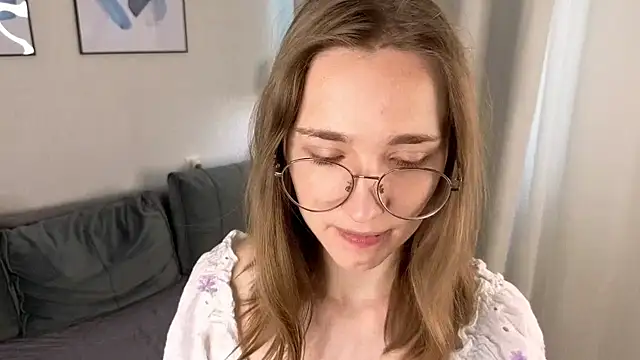 AshleyyJones online show from June 6, 2:11 pm