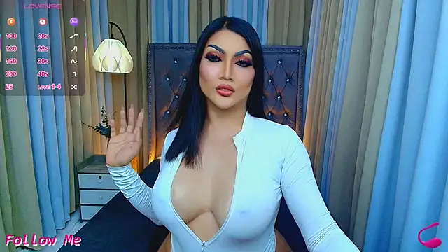 Laureen Hilton online show from March 14, 11:37 am