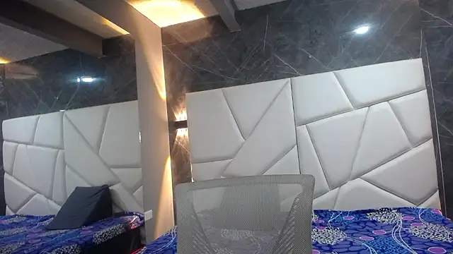 violet angel13 online show from March 16, 2:10 pm