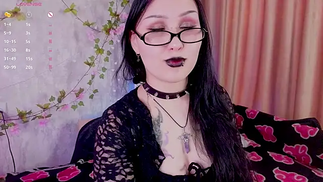 ThoraHaring online show from March 16, 5:44 am