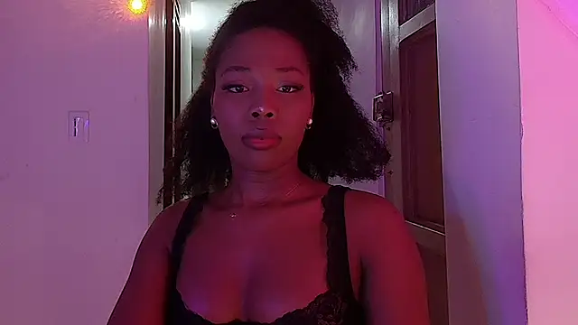 Lunaruiz online show from March 13, 3:13 am