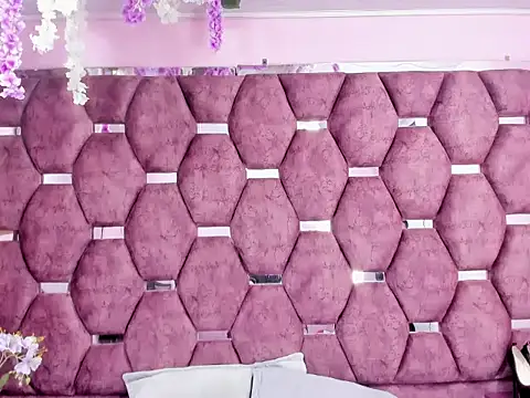 alana deivis online show from February 18, 2:51 am